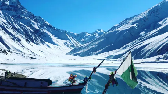 Saif-ul-Muluk Lake