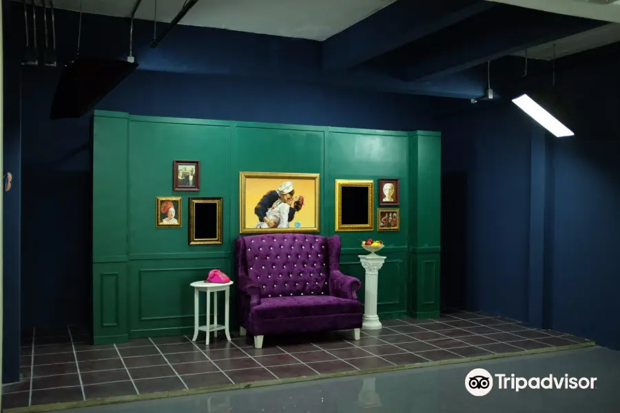 Parody Art Museum & 3D Selfie Studio