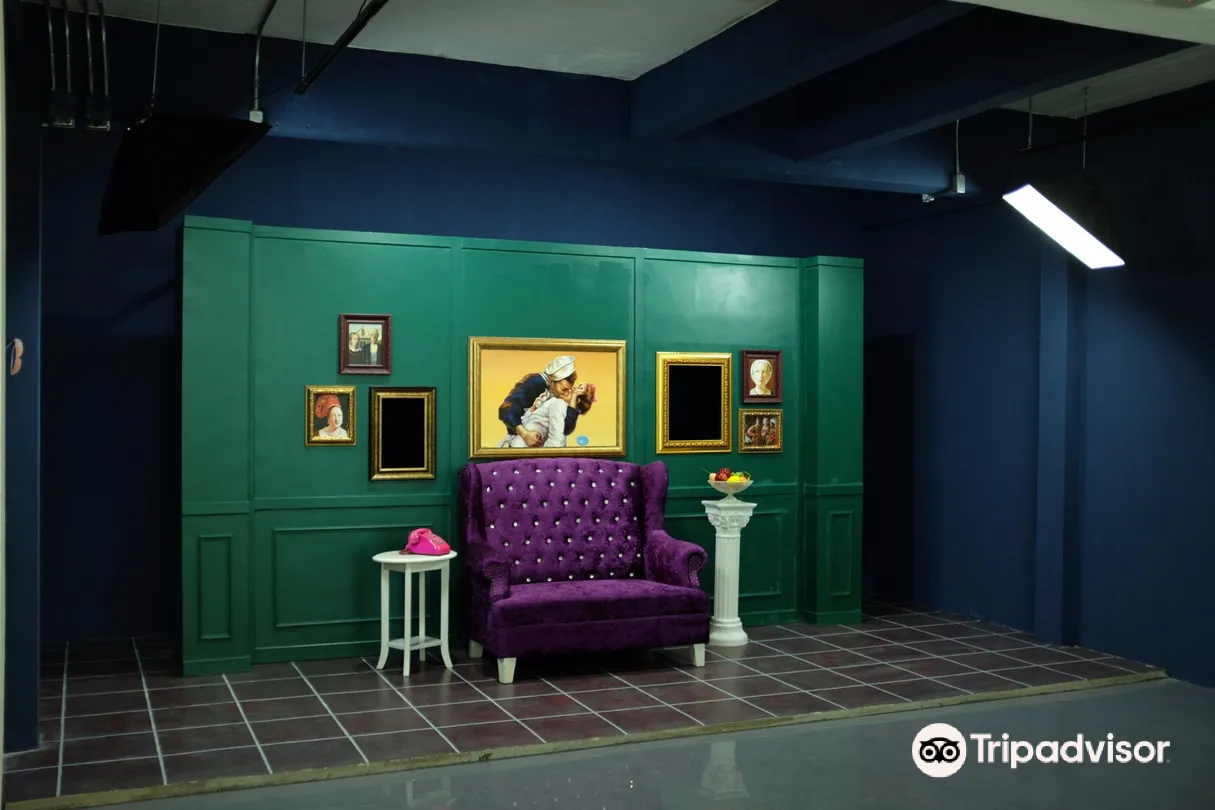 2_Parody Art Museum & 3D Selfie Studio