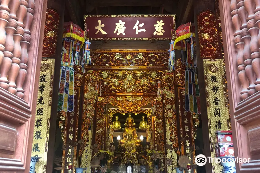 Pho Chieu Pagoda