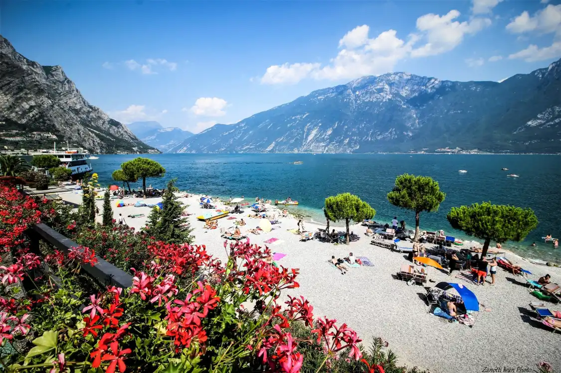 Hotels near Spiaggia Fonte Torrente San Giovanni