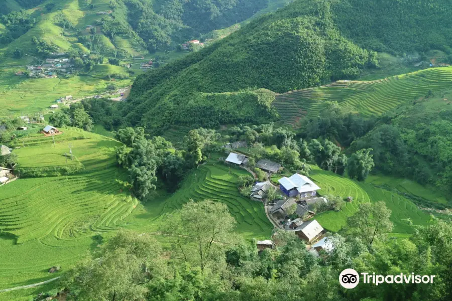 Giang Ta Chai Village