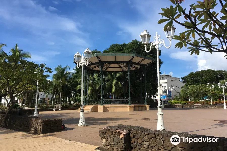 Pā'ōfa'i Gardens