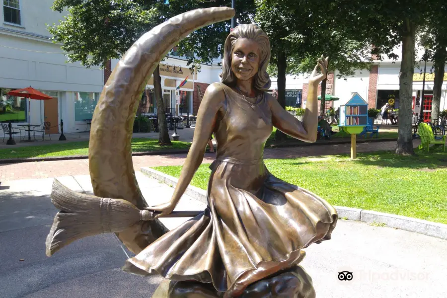 Bewitched Statue of Elizabeth Montgomery