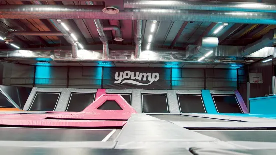 Yoump Trampoline Park