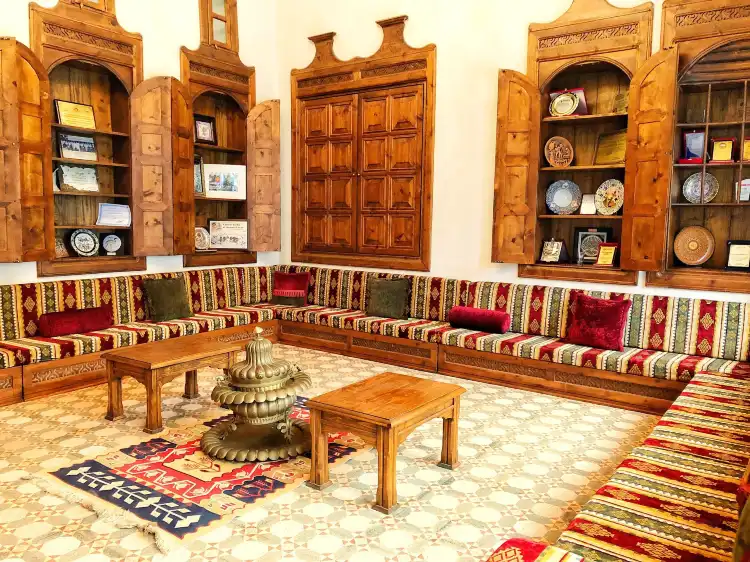 Hotels near Habib-i Nejjar Mosque