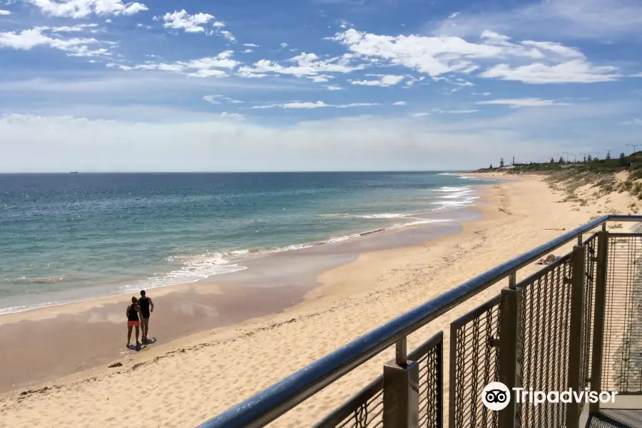 Hungry Hollow Beach