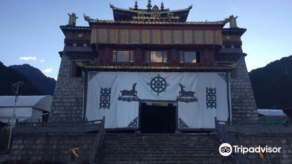 Puhua Temple
