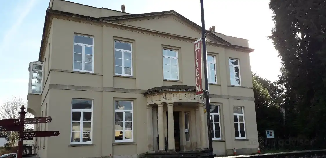 Các khách sạn gần Chepstow Museum