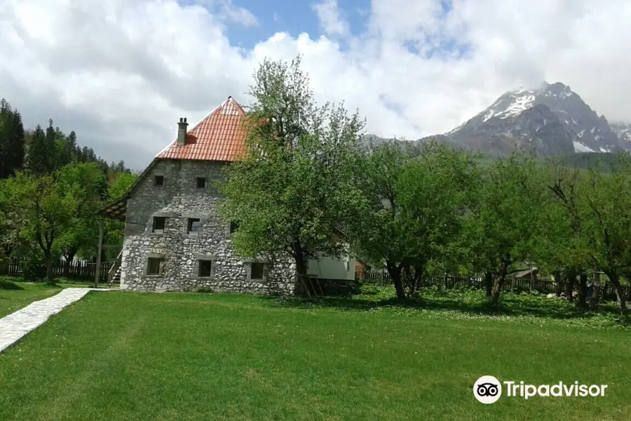 Valbona Pass