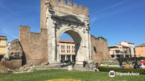 Arco di Augustus