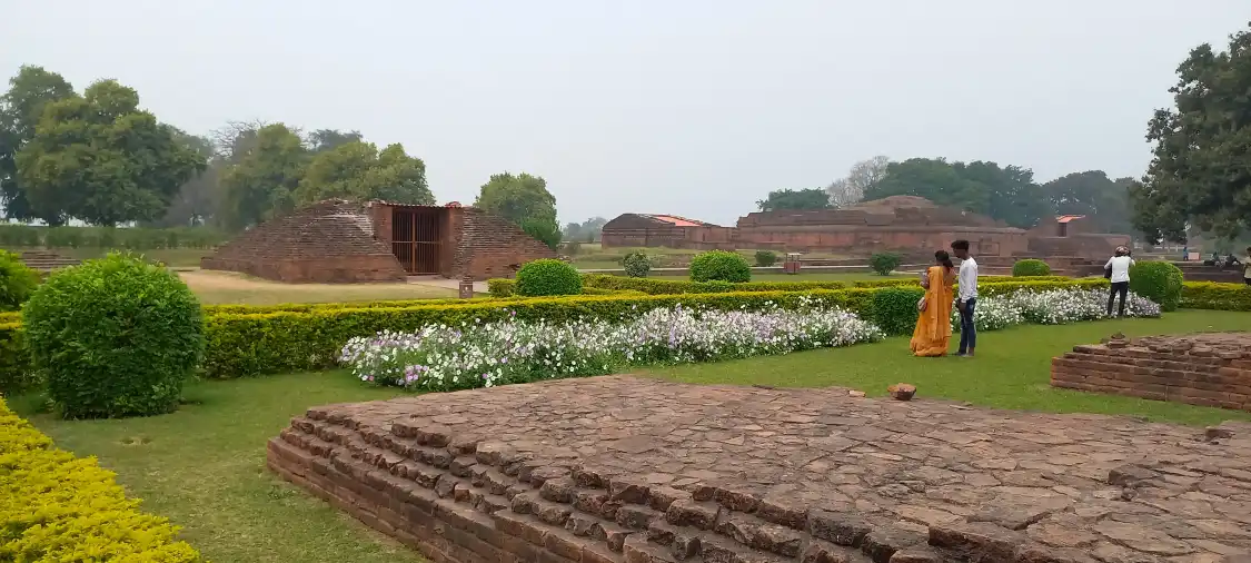Hotels near Ruins of Nalanda University