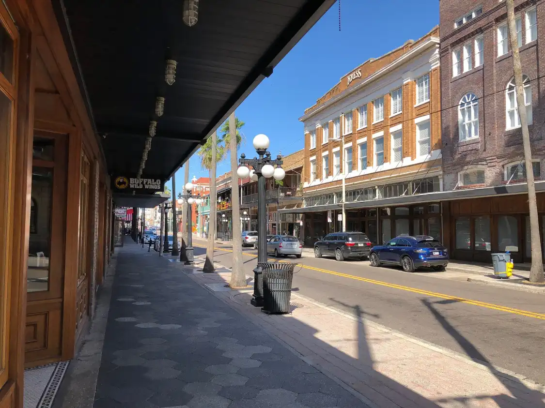 Hotels near Ybor City Tattoo Company