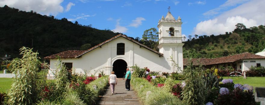 Iglesia de San Jose de Orosi and the Museum