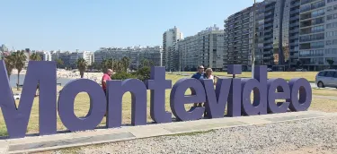 Letras de Montevideo - Cerro