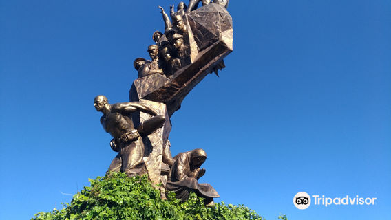 Eceabat Tarihe Saygı Aniti