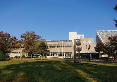 苫小牧市立中央図書館