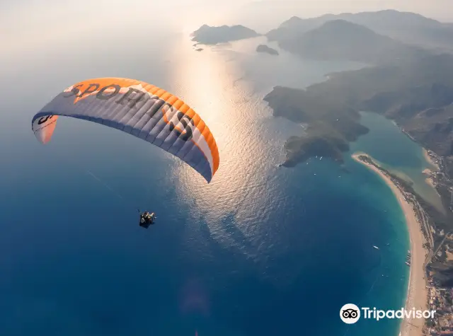 Paragliding in Türkiye