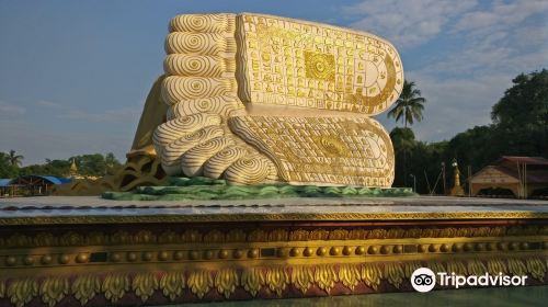 Mya Tha Lyaung Reclining Buddha