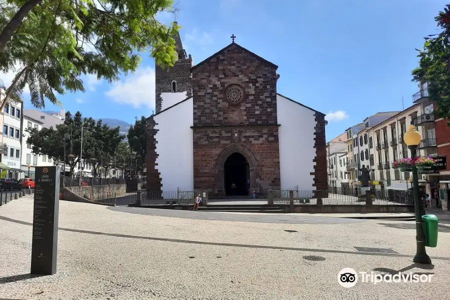 Monumento a Papa Joao Paulo II