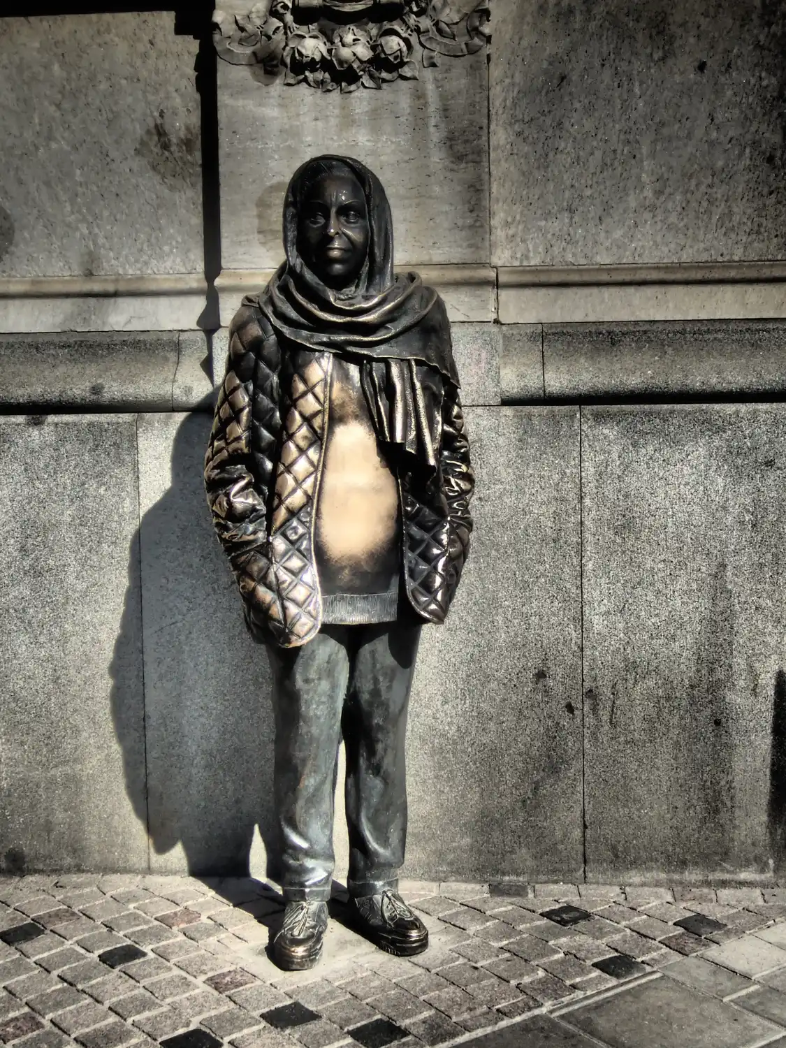Hotels near Margareta Krook Statue