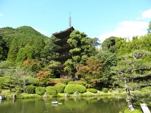 瑠璃光寺 五重塔