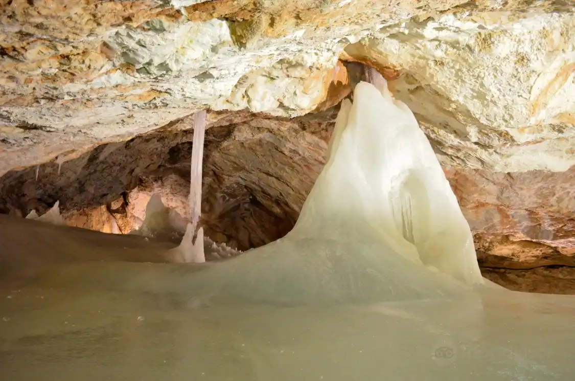 Hotels near Dobsinska Ice Cave