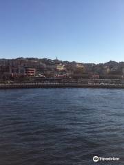 Uskudar Coast Walkway