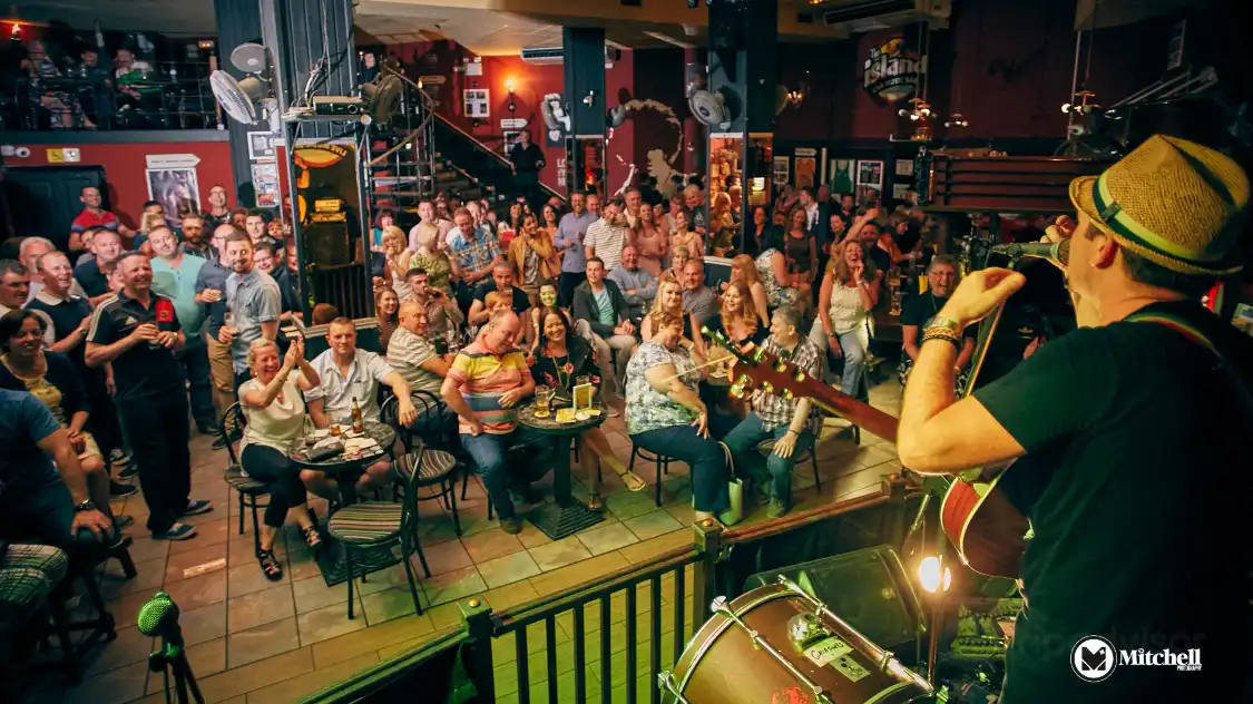 Hotels near Electric Island Live Music Bar