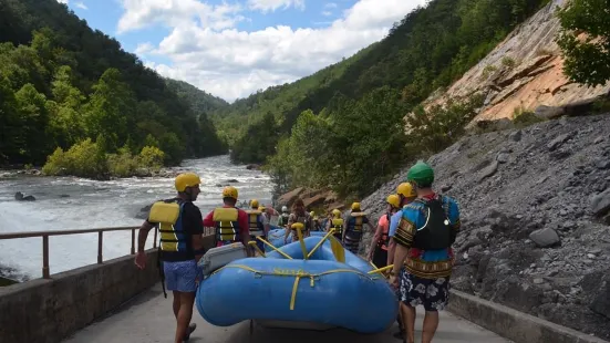 Outdoor Adventure Rafting