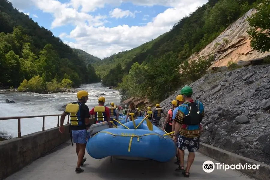 Outdoor Adventure Rafting