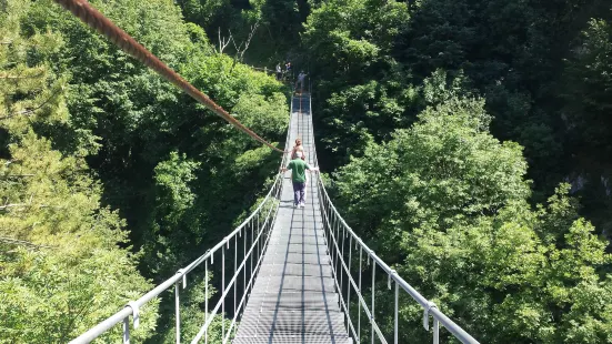 Tibetan Bridge Roccamandolfi