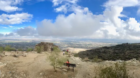 Dobbins Lookout