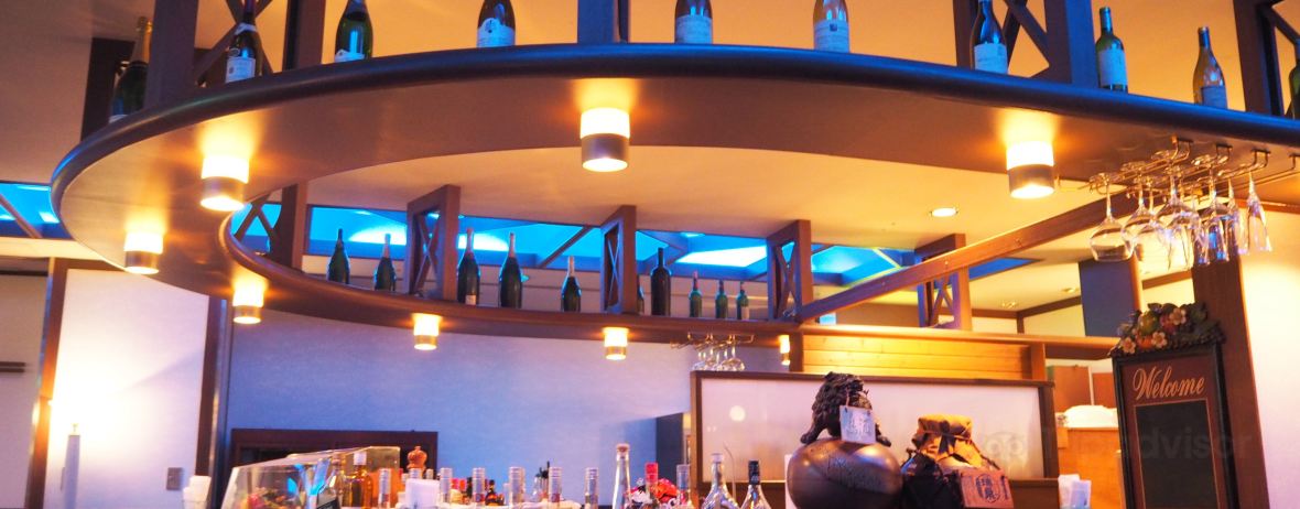 Wine & Cocktail Bar Coral View