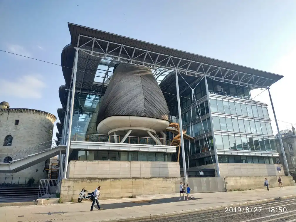 โรงแรมใกล้Palais de Justice