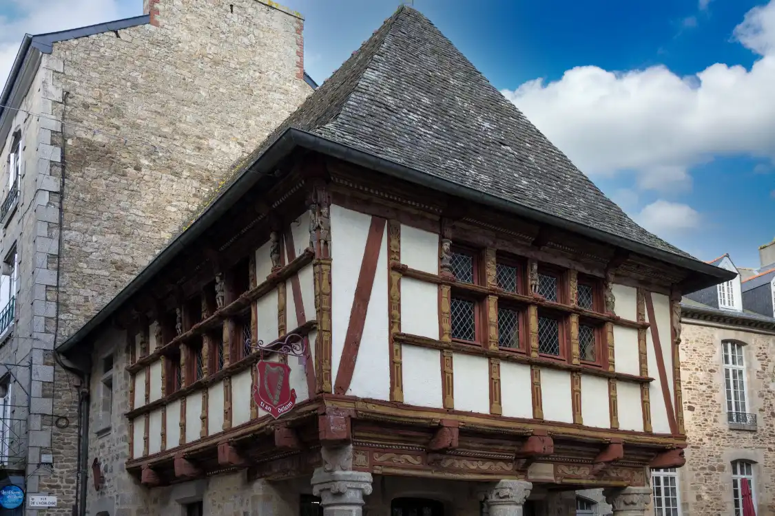Hotels near Maison De La Harpe