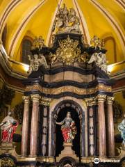 Iglesia de Santa Isabel de Portugal y San Cayetano