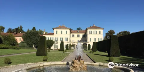 Multium - 空間與鏡子畫廊