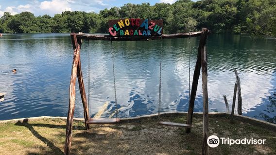 Cenote Azul