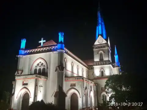 Hotels near Christ Church