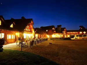 Yellowhawk Resort