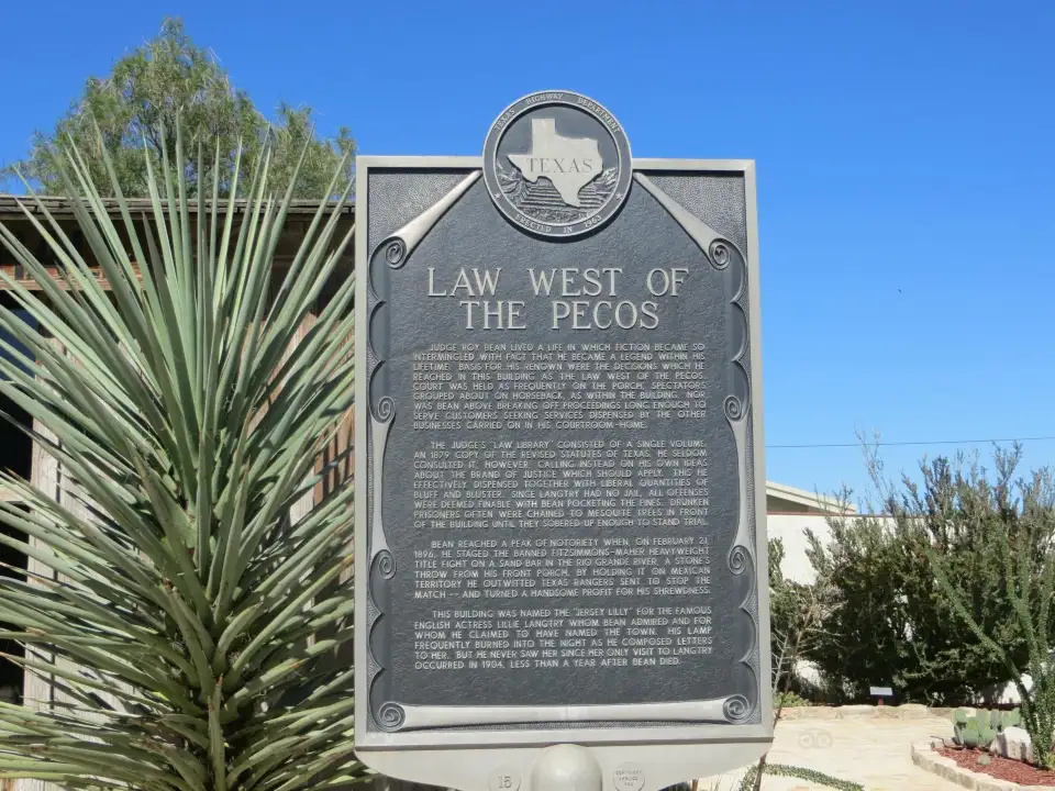 2_Judge Roy Bean Museum and Langtry Travel Information Center