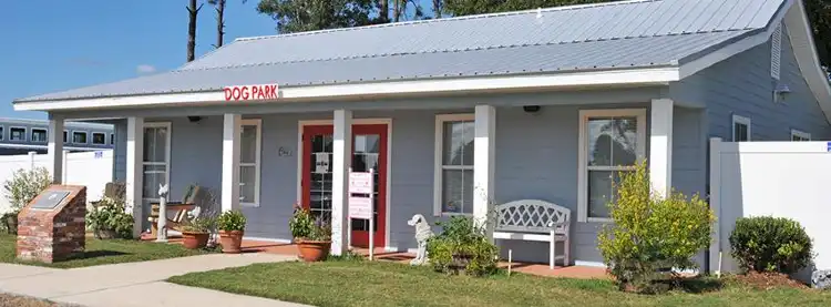 Hotels near Nassau Humane Society
