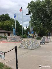 Karl Oskar and Kristina monument