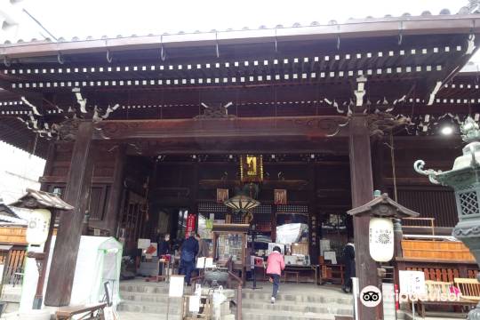 Byodo-in Temple + Kiyomizudera Temple + Ujigami Shrine + Yasaka Shrine + Nishikitenmangu Shrine + Sanannanzaka and Nianninzaka one-day tour