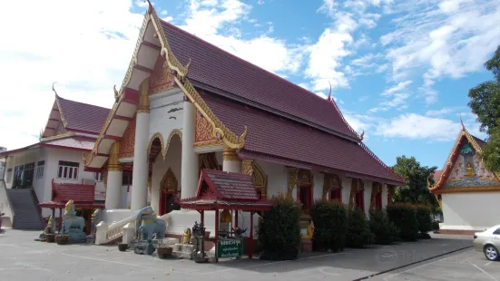 Wat Si Mongkhon Tai