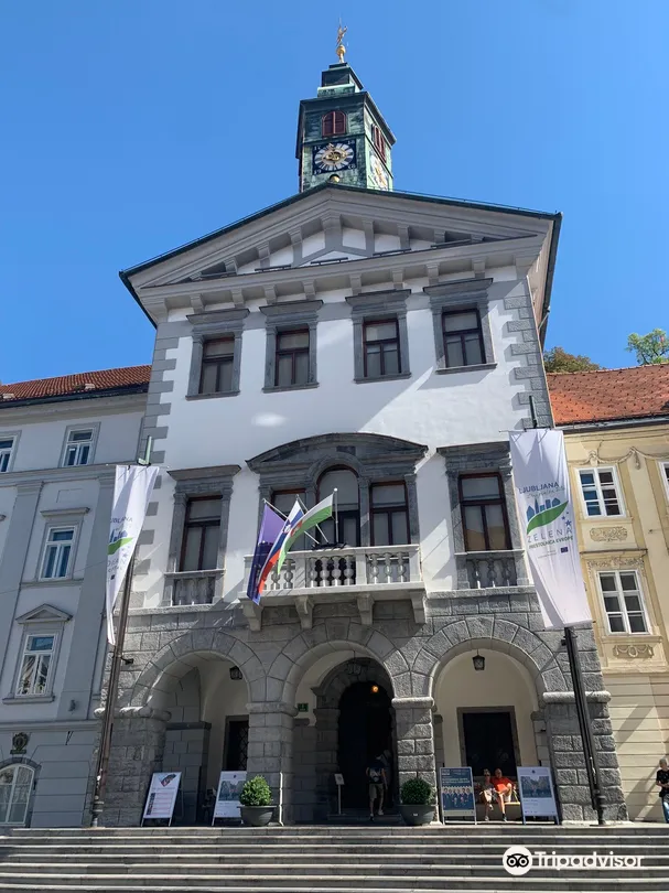 3_Town Hall