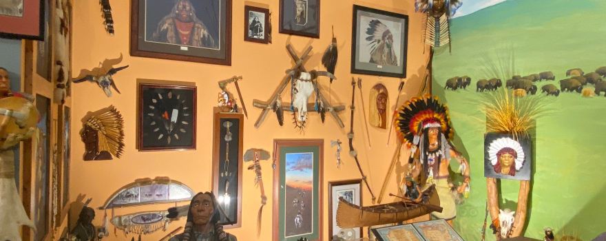 Featured Wood Gallery & Museum
