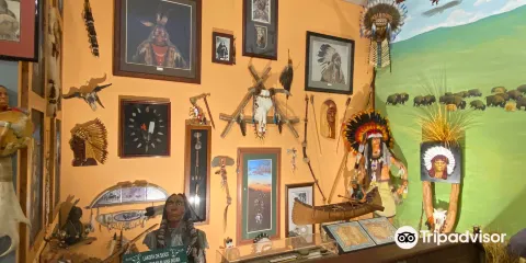 Featured Wood Gallery & Museum
