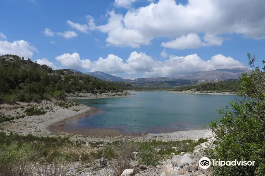 Apolakkia dam - Rhodescape Park